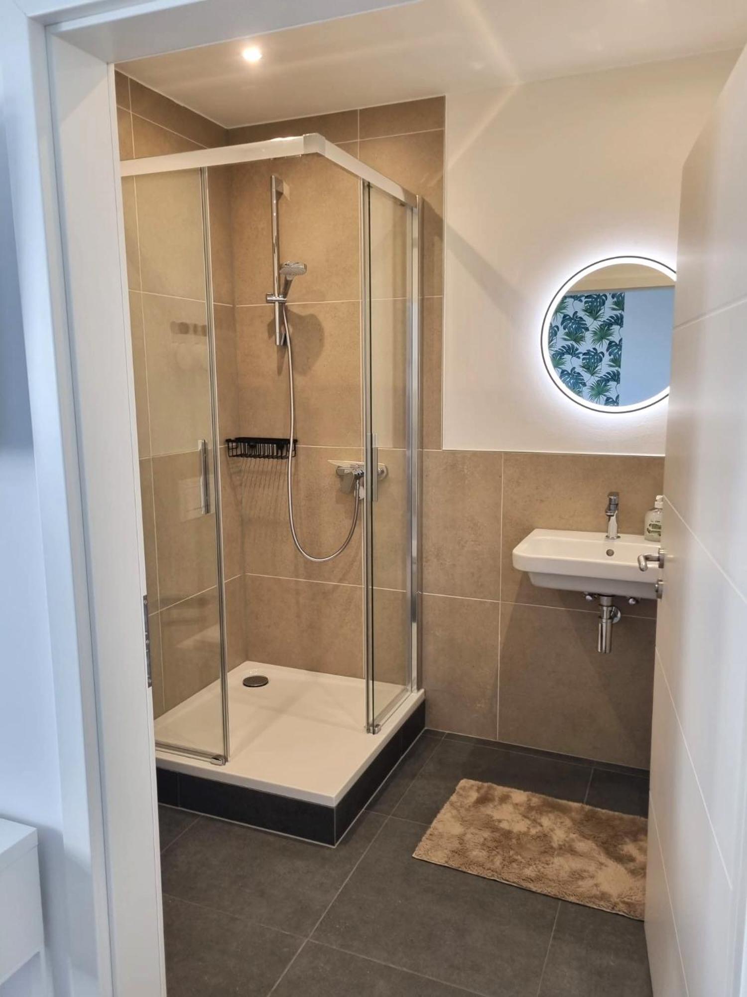 Wohnung Inn - Im Zentrum, Kueche, Parkplatz, Ruhig Gelegen باساو المظهر الخارجي الصورة